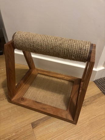 cat-scratching-post-big-0