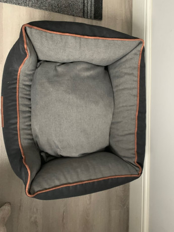 george-barclay-dog-bed-big-2