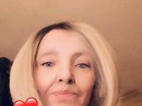 attractive-mature-lady