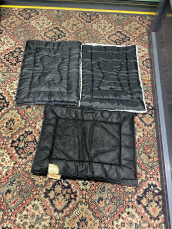 3-x-dog-crate-mats-big-1