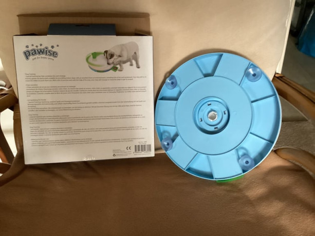 pawise-dog-training-toy-for-a-special-treat-big-2