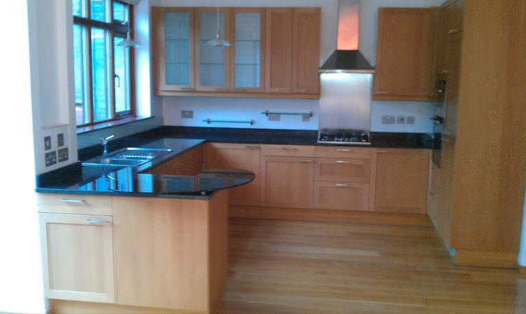 professional-end-of-tenancy-cleaning-oven-cleaning-carpet-cleaning-pcs-cleans-big-0