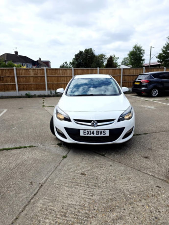 vauxhall-astra-excite-14l-petrol-for-sale-big-1
