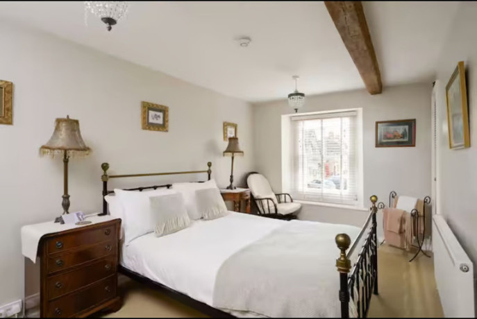 end-of-tenancy-airbnb-deep-cleaning-domestic-commercial-guntry-big-1