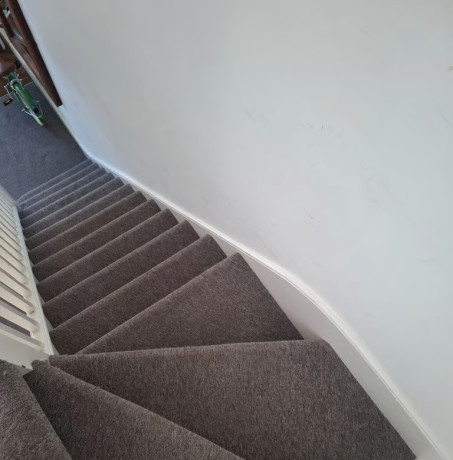 domestic-commercial-cleaner-reasonable-rates-regular-deep-cleaning-service-big-3