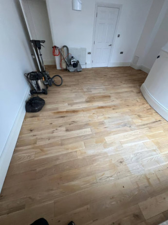 floor-sanding-and-restoration-services-big-2