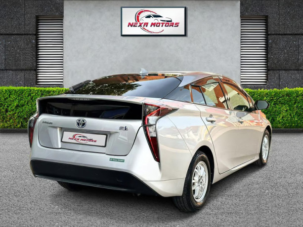 pco-cars-ready-to-hire-toyota-prius-2017-hybrid-uber-approved-slough-120ps-pw-big-1