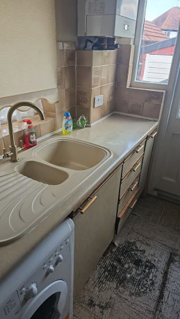 domestic-cleaner-services-in-harrow-end-of-tenancy-deep-clean-big-4