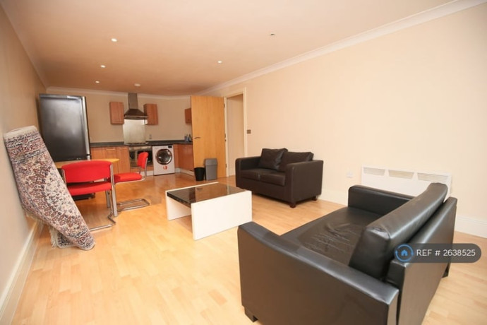 2-bedroom-flat-in-osbourne-house-coventry-cv1-2-bed-2638525-big-2