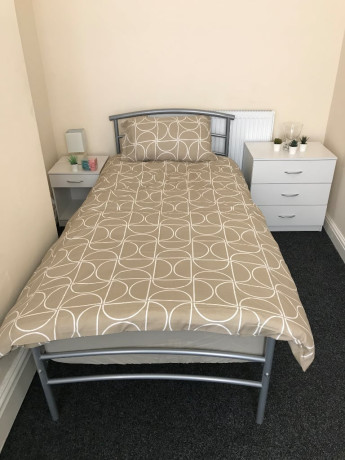 supported-accommodation-new-house-opened-just-renovated-dss-temporary-rent-to-let-ref-222-big-3