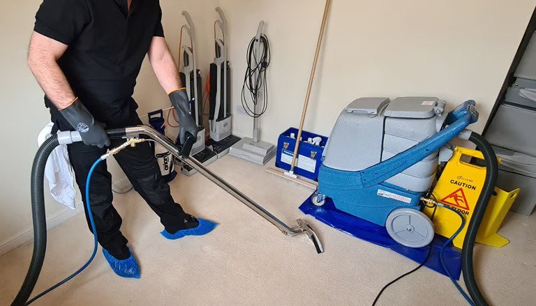 gmz-certified-proffesional-carpet-upholstery-cleaning-residential-and-commercial-scotland-big-0