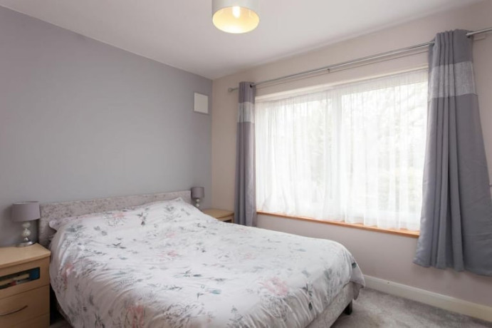 rent-a-room-in-hamstead-new-roadall-dss-acceptedsee-description-big-1