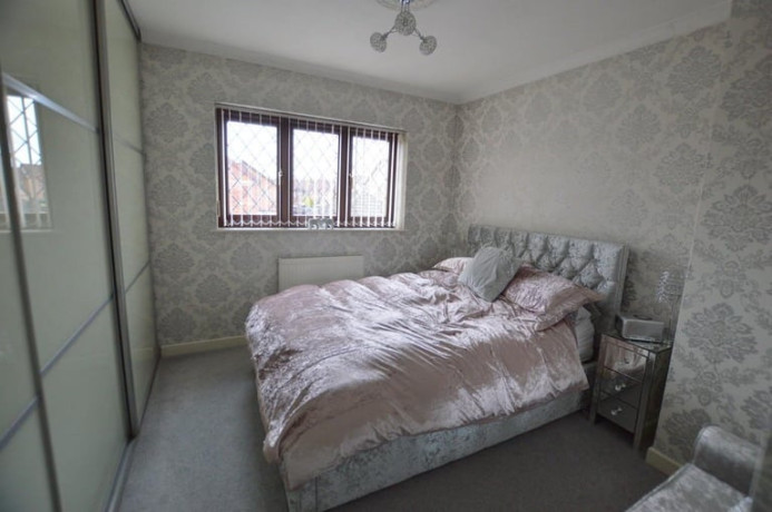 homeless-accommodationdouble-room-in-earlsbury-gardens-b20all-dss-acceptedsee-description-big-3