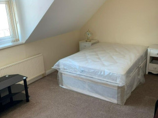 room-to-rentdouble-room-in-hall-road-b20all-dss-acceptedsee-description