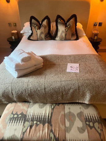 mahiras-bath-domestic-cleaning-services-big-4
