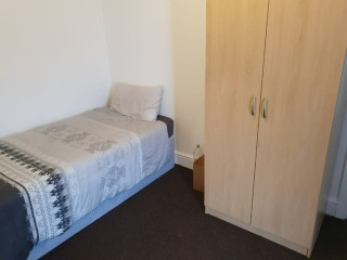 single-room-in-bacchus-road-b18all-dss-acceptedsee-description
