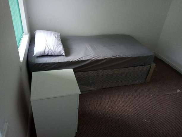 supported-accommodationdouble-room-in-florence-road-b21all-dss-acceptedsee-description-big-0