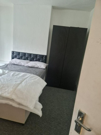 homeless-accommodationdouble-room-in-frances-road-b23all-dss-acceptedsee-description-big-1