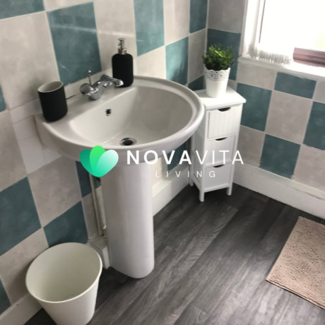 tired-of-living-in-anti-social-hmos-that-lack-support-rooms-for-homeless-benefits-dss-ref-123-big-3