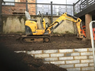 mini-digger-dumper-hire-with-driver-narrow-access-groundworks-north-london