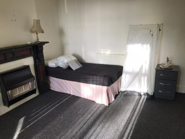 room-to-rentdouble-room-in-hall-road-b20all-dss-accepted-see-description-big-0