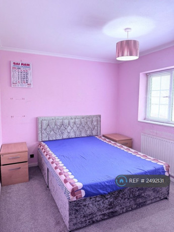 spacious-1bed-loft-flat-to-rent-in-harrow-marlborough-hill-big-2