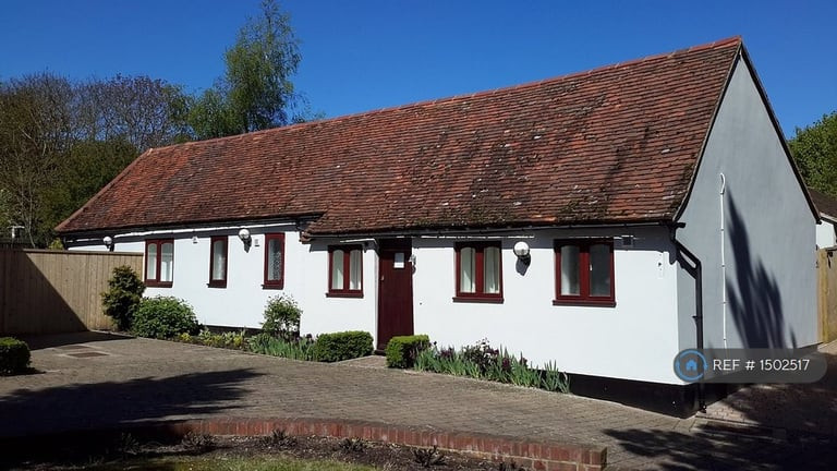 single-room-next-to-brunel-university-ps600-ub8-2pl-big-3