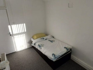 double-room-in-frances-road-b23all-dss-acceptedsee-description