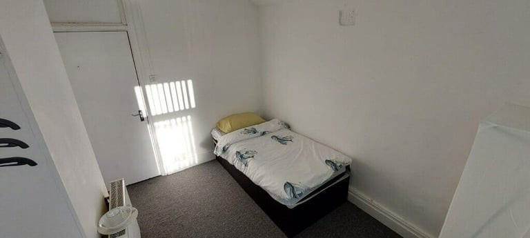 double-room-in-frances-road-b23all-dss-acceptedsee-description-big-0