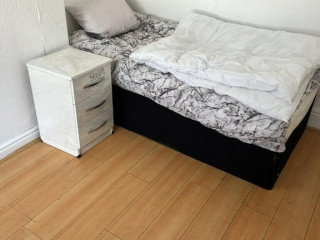 double-room-in-wood-lane-b20all-dss-acceptedsee-description