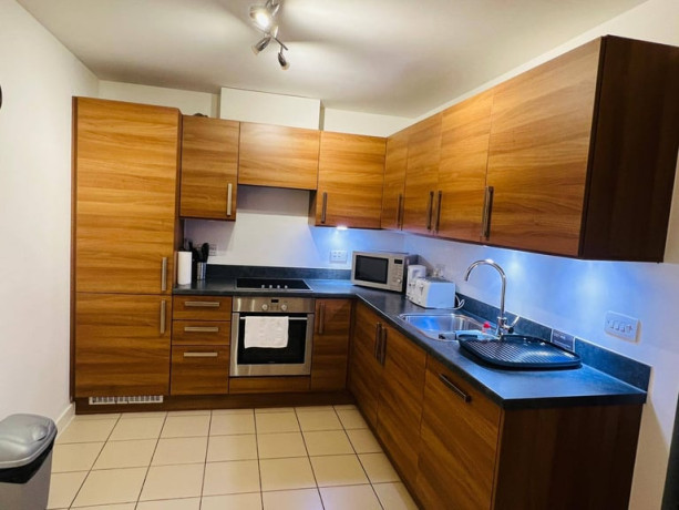 3bed-2bath-flat-to-rent-in-wembley-forum-house-big-0