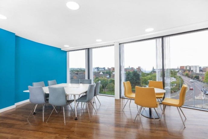 belfast-bt2-8la-2ws-serviced-office-to-rent-at-forsyth-house-big-2