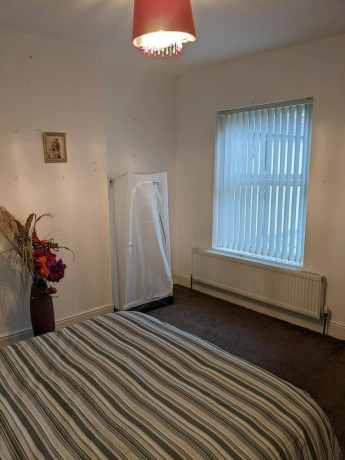 homeless-accommodationdouble-room-in-golds-hill-gardens-b21all-dss-acceptedsee-description-big-2