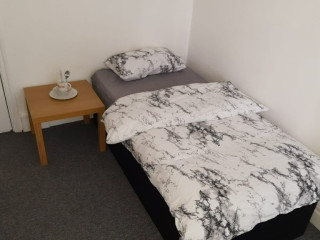 single-room-in-frances-road-b23all-dss-acceptedsee-description