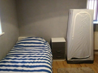 single-room-in-millbrook-road-b14all-dss-acceptedsee-description