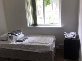 supported-accommodationdouble-room-in-hall-road-b20all-dss-acceptedsee-description