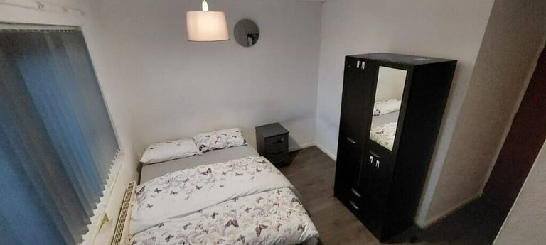 double-room-in-bantock-way-b17all-dss-acceptedsee-description-big-0