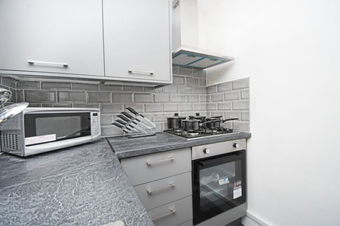 room-to-rentsingle-room-in-metchley-drive-b17all-dss-acceptedsee-description-big-3