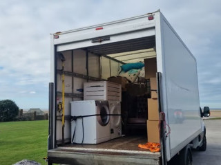 mersey-removals-20yrs-we-can-move-you-anywhere-no-job-to-big-or-small-man-and-van-alderley-edge