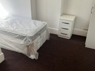 supported-accommodationdouble-room-in-broughton-road-b20all-dss-acceptedsee-description