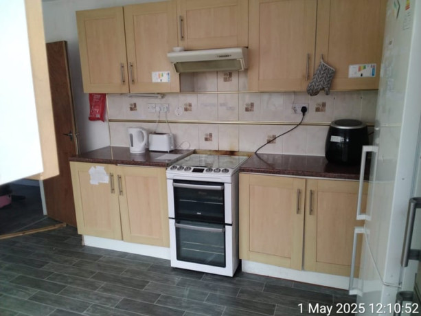 shockingly-low-rent-shared-rooms-in-birmingham-ps10week-only-big-1