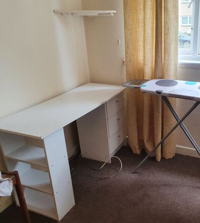 large-spacious-double-room-eh15-free-council-tax-free-parking-near-duddingston-big-1