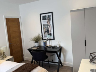 available-now-modern-double-room-in-chigwell-ig8-8na-for-just-ps895pcm-bills-included