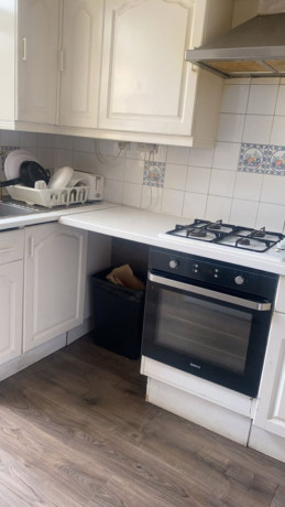 bills-included-available-now-nice-big-double-room-in-redbridge-ig1-3ss-for-ps698pcm-big-0