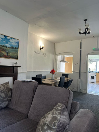 live-your-best-life-shared-accommodation-in-bham-friendly-housemates-big-1