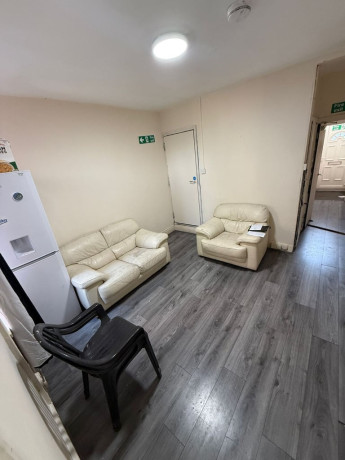 urgent-limited-shared-rooms-left-birmingham-all-bills-no-deposit-big-2