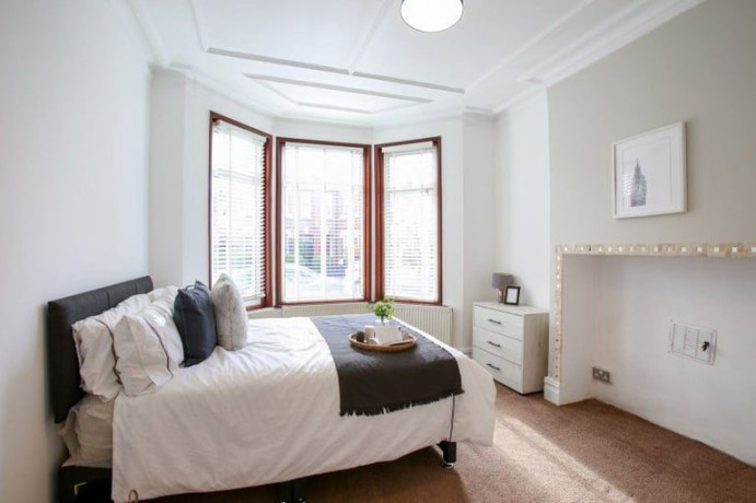 bye-bye-london-rent-shared-rooms-in-bham-from-ps10wk-dss-accepted-big-3