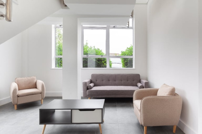 dundee-dd1-1du-access-to-professional-office-space-for-2-people-in-regus-the-royal-exchange-big-2