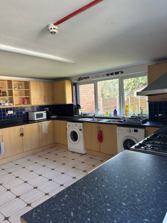 lightning-fast-move-furnished-shared-rooms-in-birmingham-zero-deposit-big-1