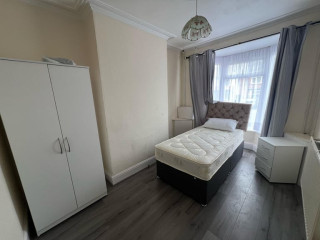 new-month-new-start-shared-rooms-in-birmingham-ready-for-you